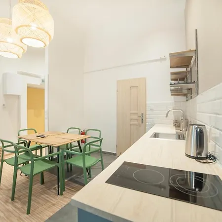 Dizzy Daisy Downtown Apartments Krakow Exterior photo